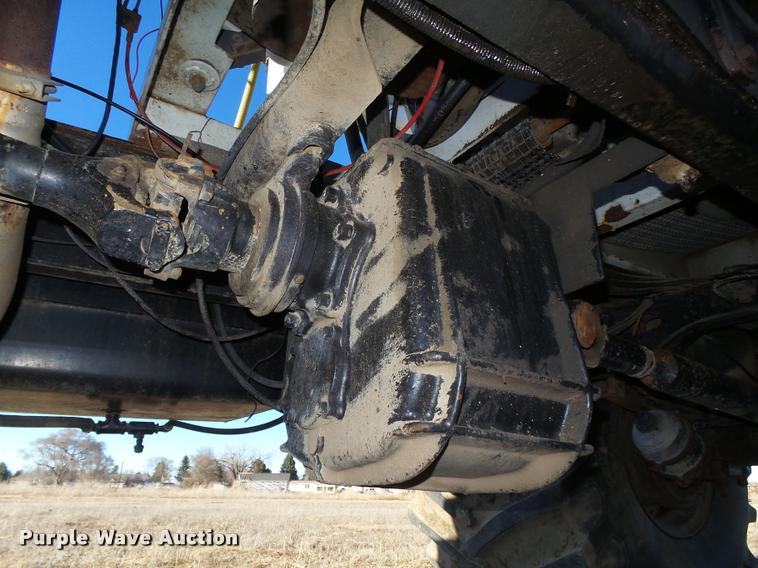 image for item DA0561 1982 International 1954 Easy Rider 1600C applicator truck