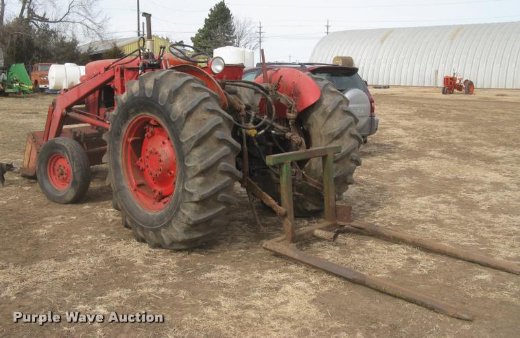 image for item DA2216 Massey-Ferguson 85 tractor