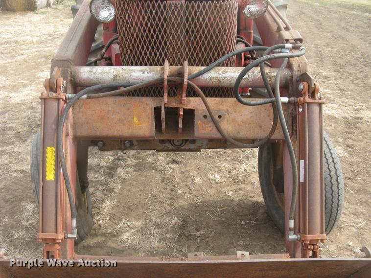 image for item DA2216 Massey-Ferguson 85 tractor