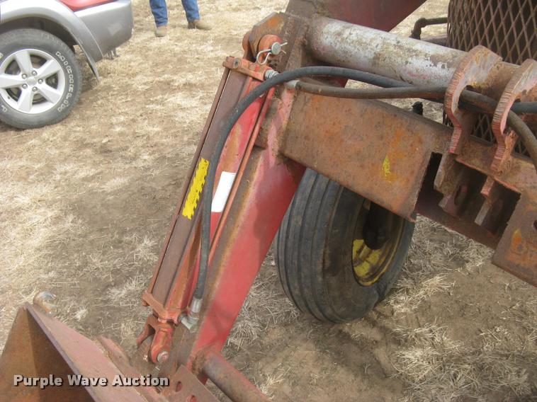 image for item DA2216 Massey-Ferguson 85 tractor