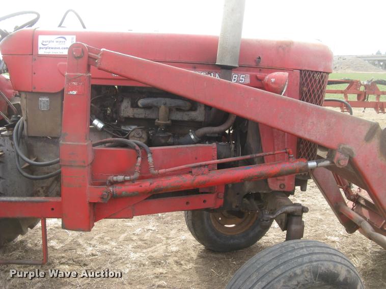 image for item DA2216 Massey-Ferguson 85 tractor