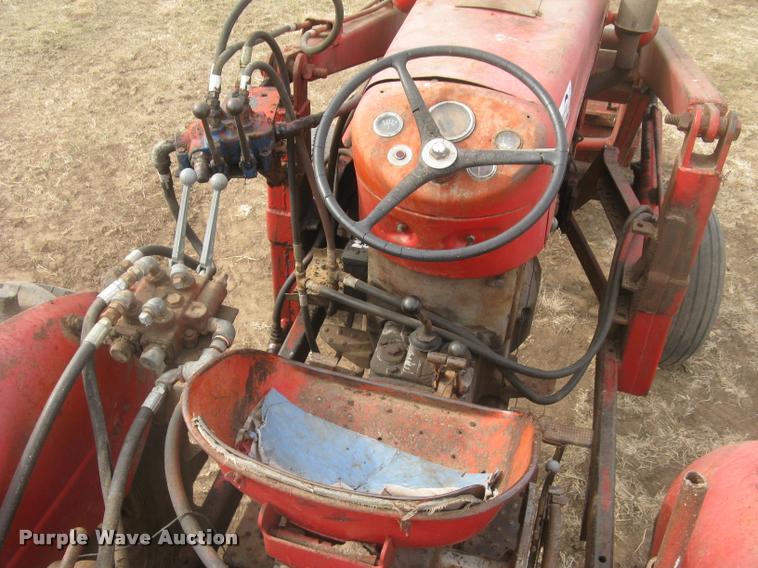 image for item DA2216 Massey-Ferguson 85 tractor