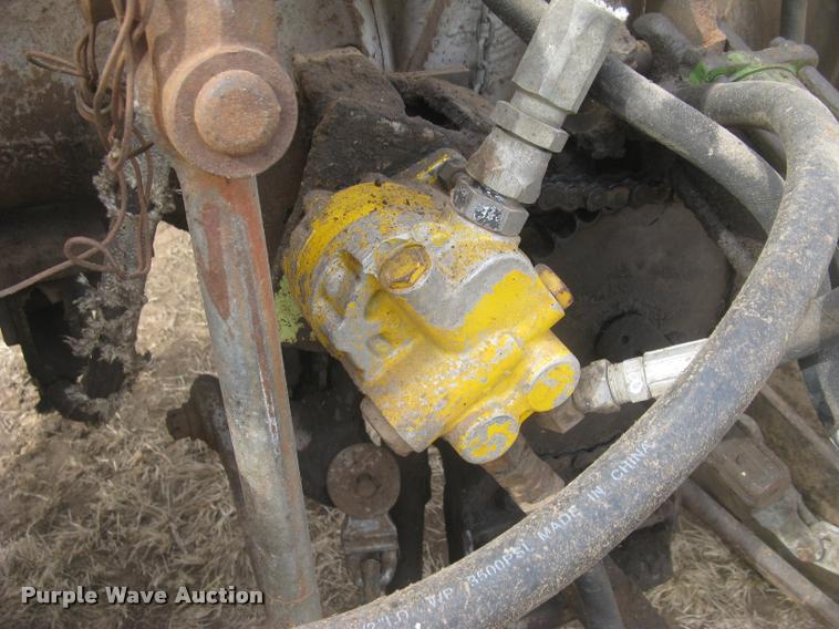 image for item DA2216 Massey-Ferguson 85 tractor