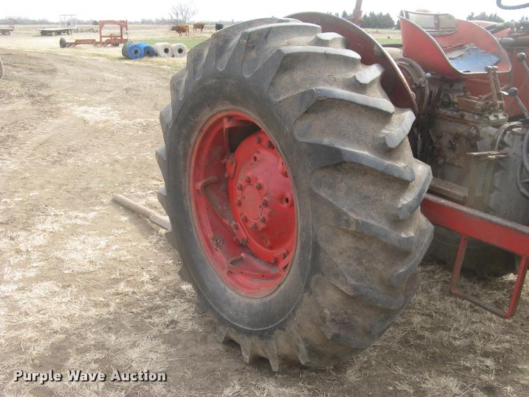 image for item DA2216 Massey-Ferguson 85 tractor