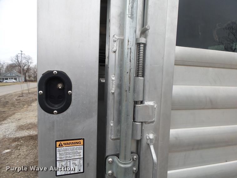 image for item DA2551 2016 4-STAR WT livestock trailer