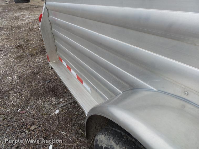 image for item DA2551 2016 4-STAR WT livestock trailer