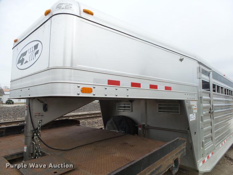 image for item DA2551 2016 4-STAR WT livestock trailer