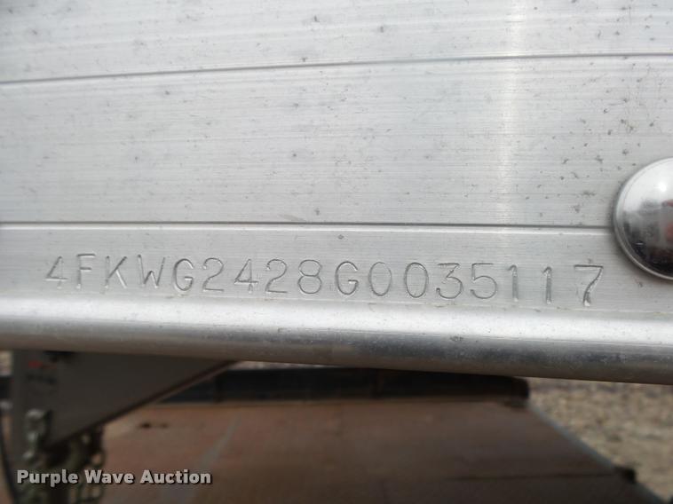 image for item DA2551 2016 4-STAR WT livestock trailer