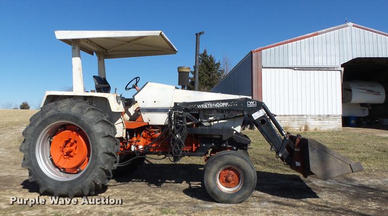 image for item DA3343 1970 Case 970 tractor