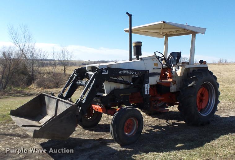 image for item DA3343 1970 Case 970 tractor