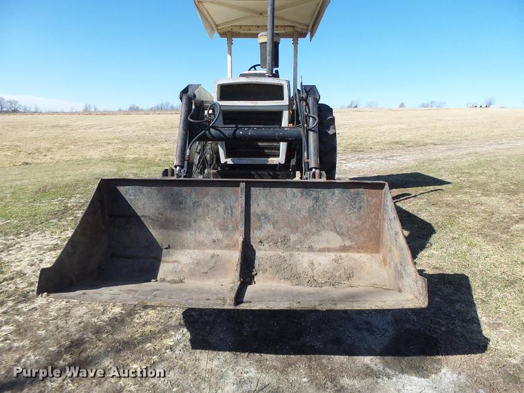 image for item DA3343 1970 Case 970 tractor