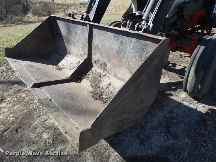 image for item DA3343 1970 Case 970 tractor