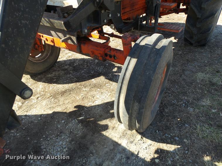 image for item DA3343 1970 Case 970 tractor