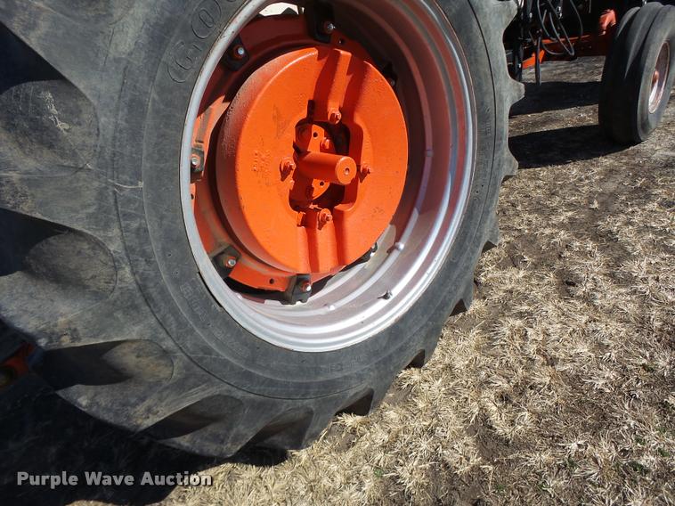 image for item DA3343 1970 Case 970 tractor