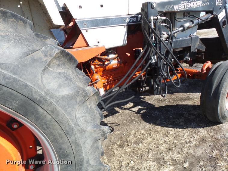 image for item DA3343 1970 Case 970 tractor