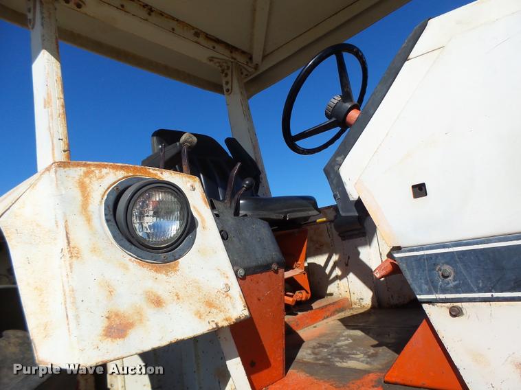 image for item DA3343 1970 Case 970 tractor