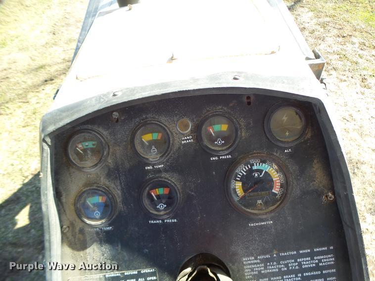 image for item DA3343 1970 Case 970 tractor