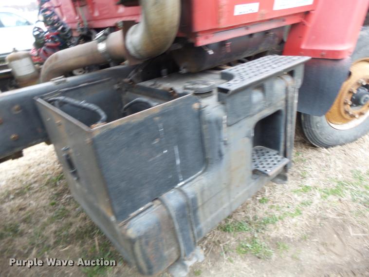 image for item DA3357 1984 Ford LNT9000 tender truck