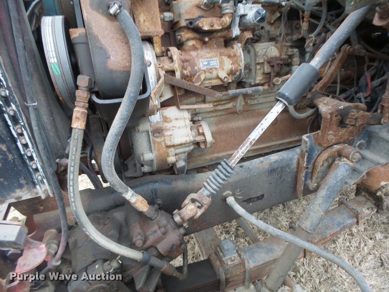 image for item DA3357 1984 Ford LNT9000 tender truck