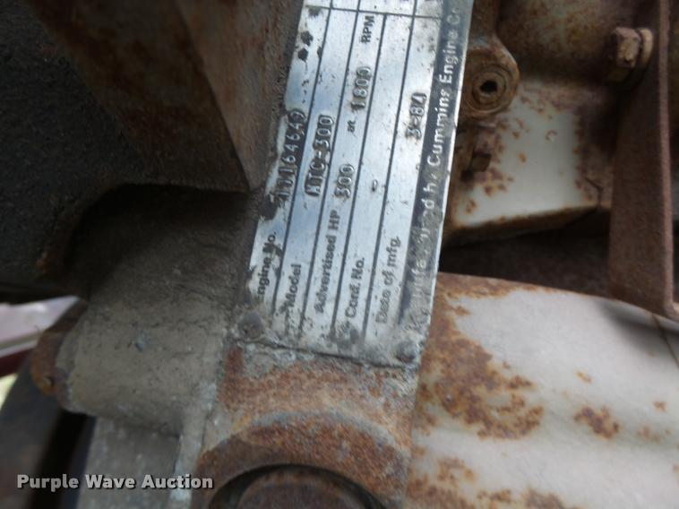 image for item DA3357 1984 Ford LNT9000 tender truck