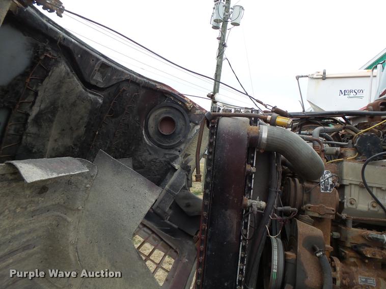 image for item DA3357 1984 Ford LNT9000 tender truck