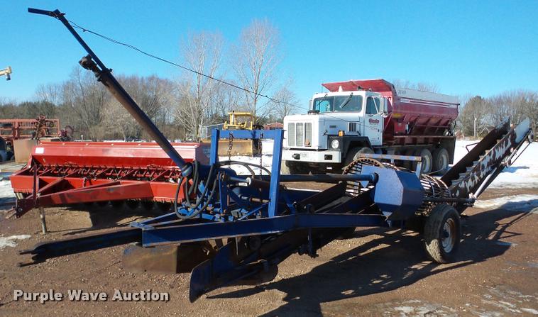 image for item DA7349 Harley rock picker