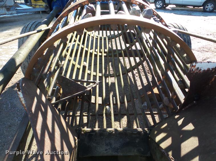 image for item DA7349 Harley rock picker