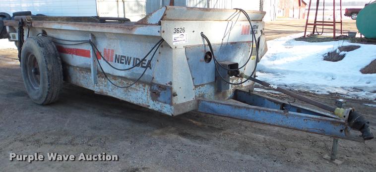 image for item DA7350 New Idea 3626 manure spreader
