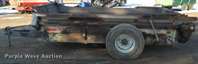 image for item DA7350 New Idea 3626 manure spreader
