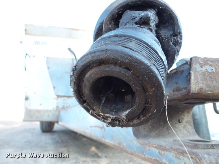 image for item DA7350 New Idea 3626 manure spreader