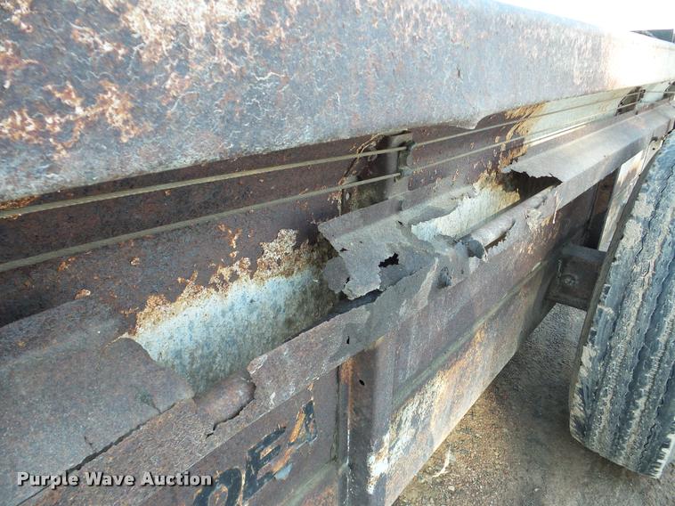 image for item DA7350 New Idea 3626 manure spreader