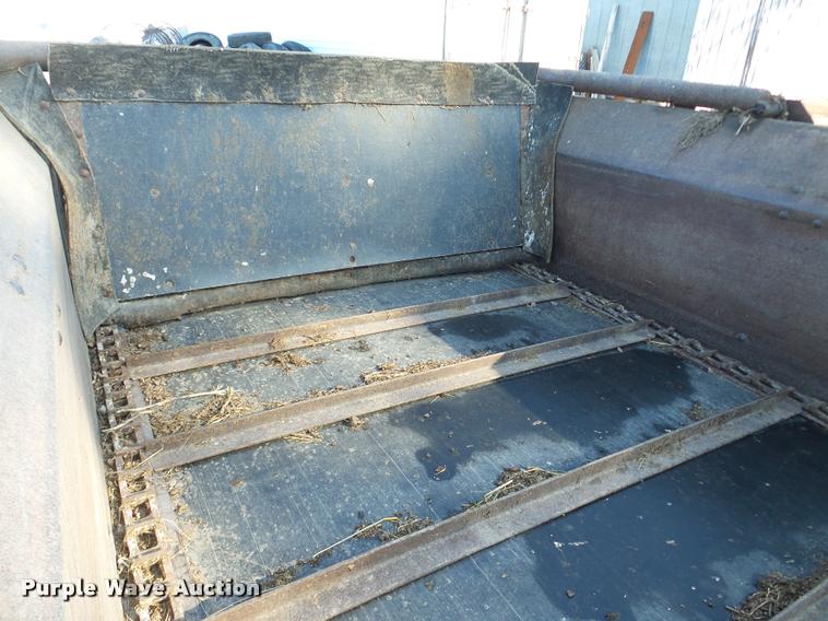 image for item DA7350 New Idea 3626 manure spreader