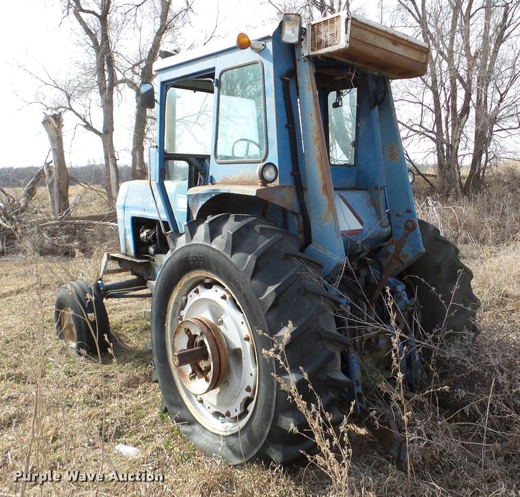 image for item DA7402 Ford 9600 tractor