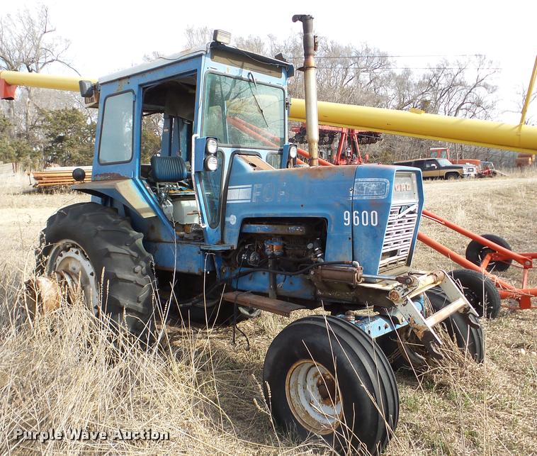 image for item DA7402 Ford 9600 tractor