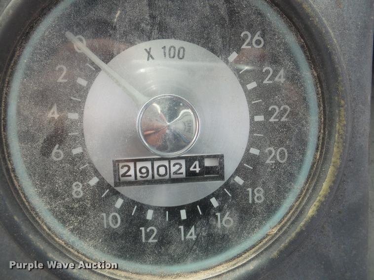 image for item DA7402 Ford 9600 tractor