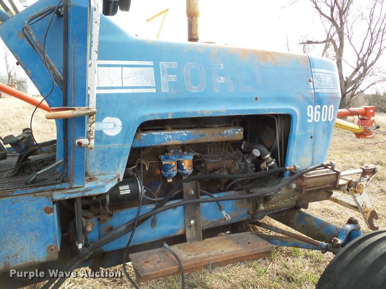 image for item DA7402 Ford 9600 tractor