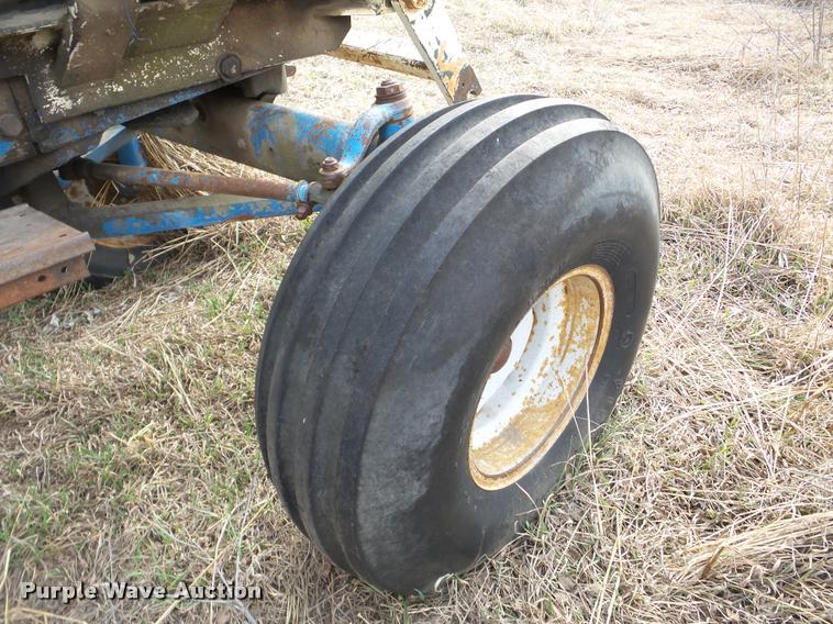 image for item DA7402 Ford 9600 tractor