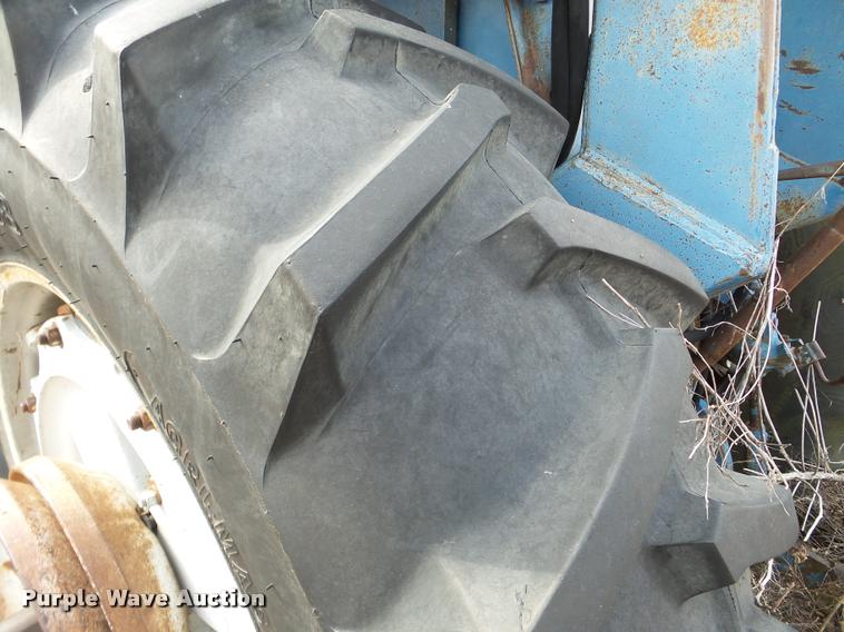 image for item DA7402 Ford 9600 tractor