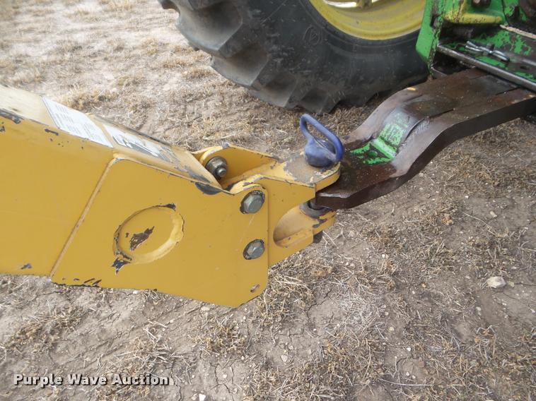 image for item DA7726 2007 Vermeer R2300 twin hay rake