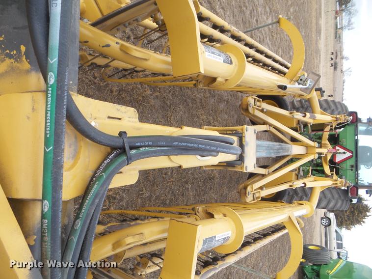 image for item DA7726 2007 Vermeer R2300 twin hay rake