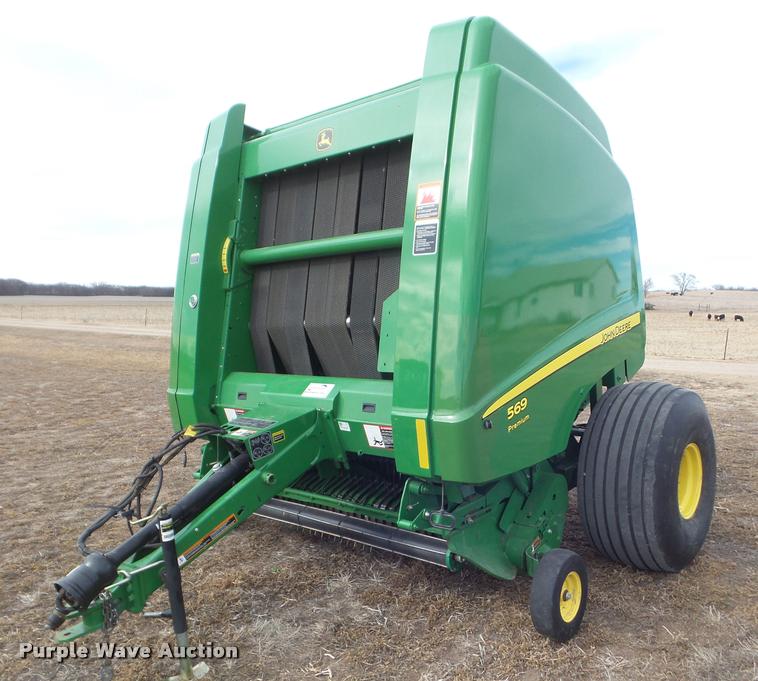 image for item DA7727 2013 John Deere 569 Premium round baler