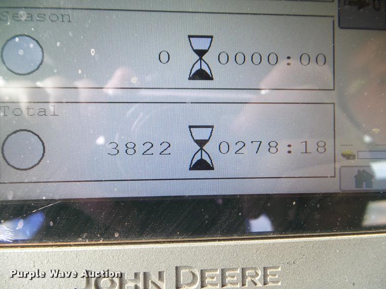 image for item DA7727 2013 John Deere 569 Premium round baler