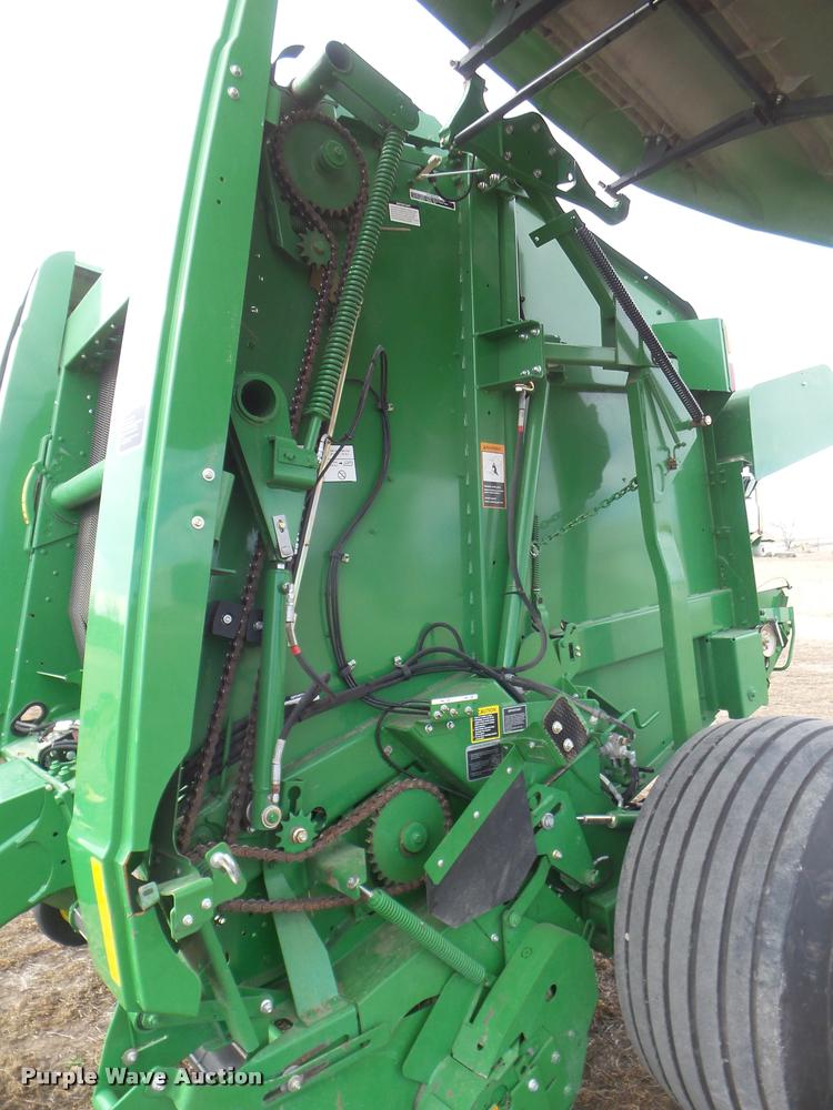 image for item DA7727 2013 John Deere 569 Premium round baler