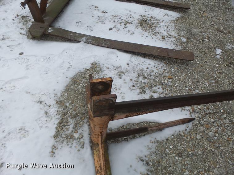 image for item DA9382 Bale spear