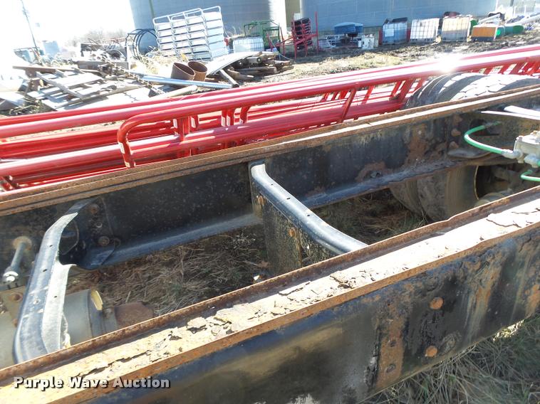 image for item DA9410 2004 Ford F750 Super Duty truck cab and chassis