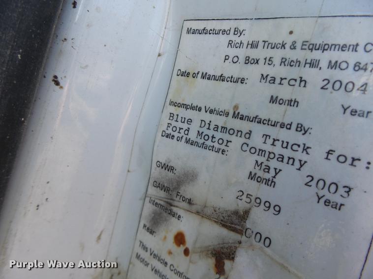 image for item DA9410 2004 Ford F750 Super Duty truck cab and chassis