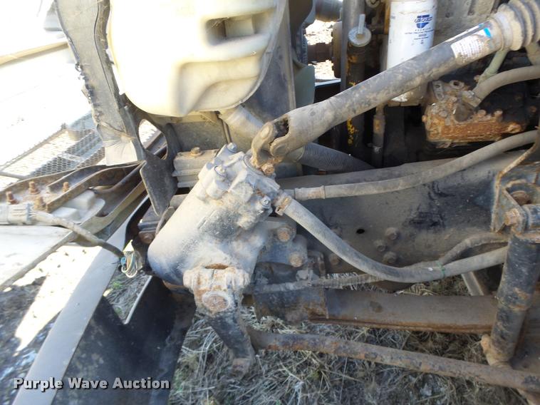 image for item DA9410 2004 Ford F750 Super Duty truck cab and chassis