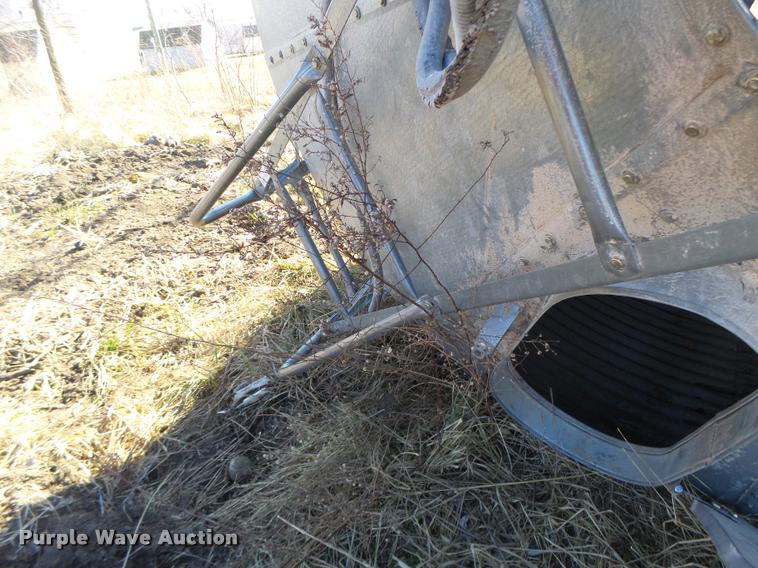 image for item DA9411 Grain bin