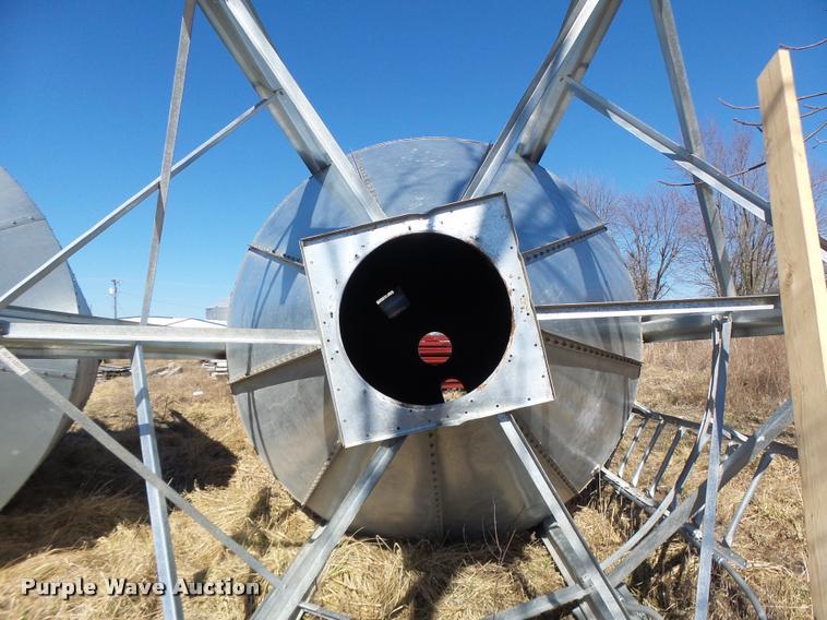 image for item DA9411 Grain bin