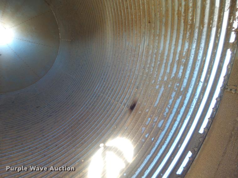 image for item DA9412 Grain bin